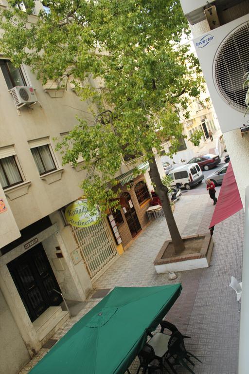 Hostal Andalucia Almunecar Bagian luar foto